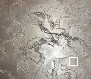 Strukturspachtel anthrazit mit Strukturwalze anschließend Effektspachtel Bronze