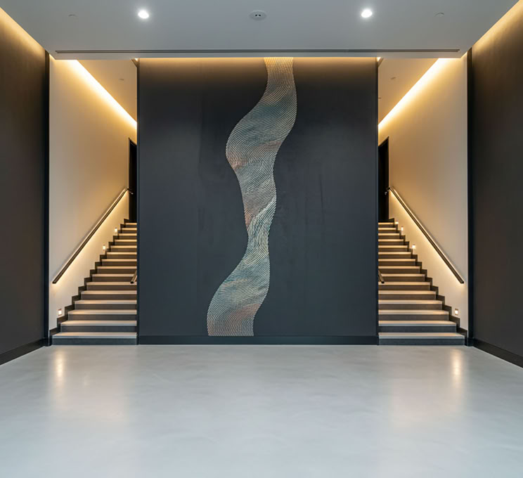 Paterra Schwarz mit Streifen Muster mit Effektspachtel mehrfarbig