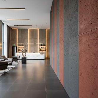 Beton Style für lLadenbau bieten robuste, ästhetische Lösungen, die sich durch Langlebigkeit und hohe Widerstandsfähigkeit auszeichnen. Sie verleihen Geschäftsräumen eine individuelle Note und unterstützen gleichzeitig eine ansprechende und funktionale Raumgestaltung.